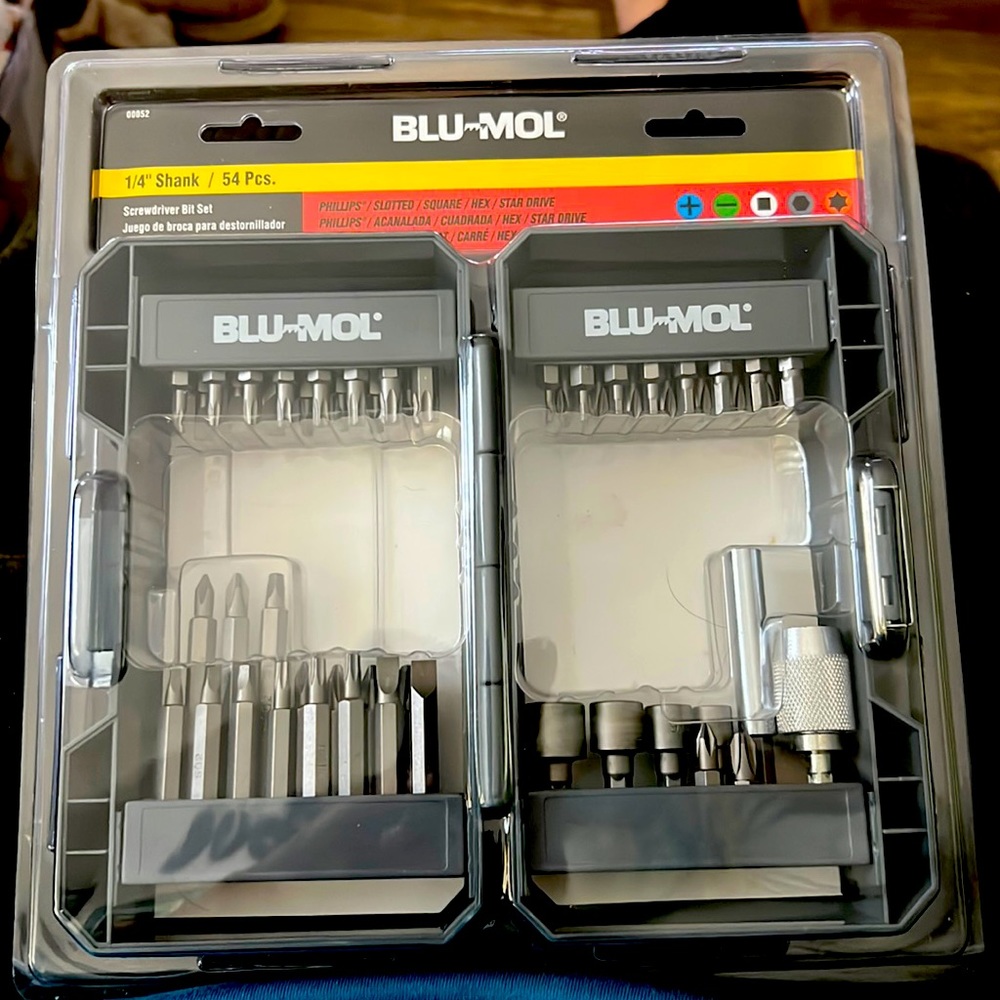 BLU-MOL BRAND Screwdriver bits set quarter inch shank 54 pieces